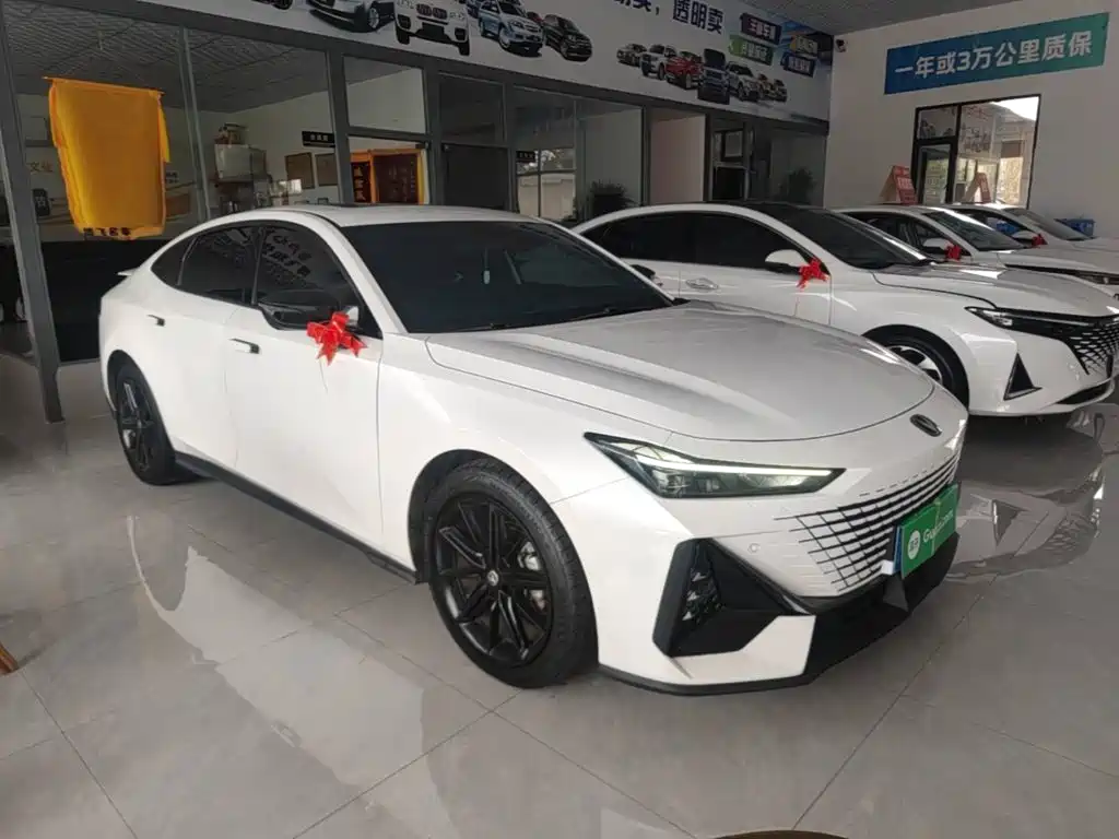 Changan UNI-V 1.5 T Premium