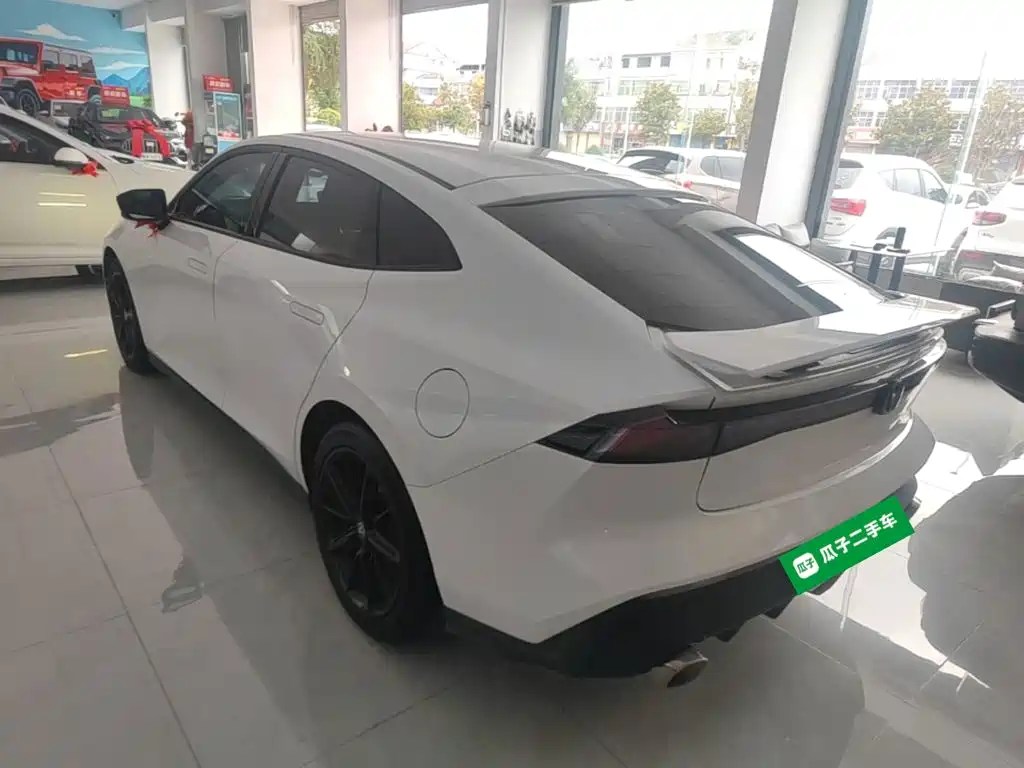 Changan UNI-V 1.5 T Premium