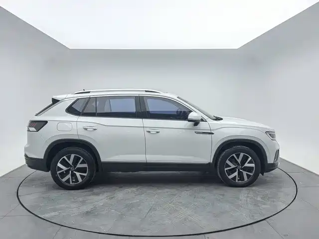 Tayron 300 TSI 2 WD Luxury Plus Advanced