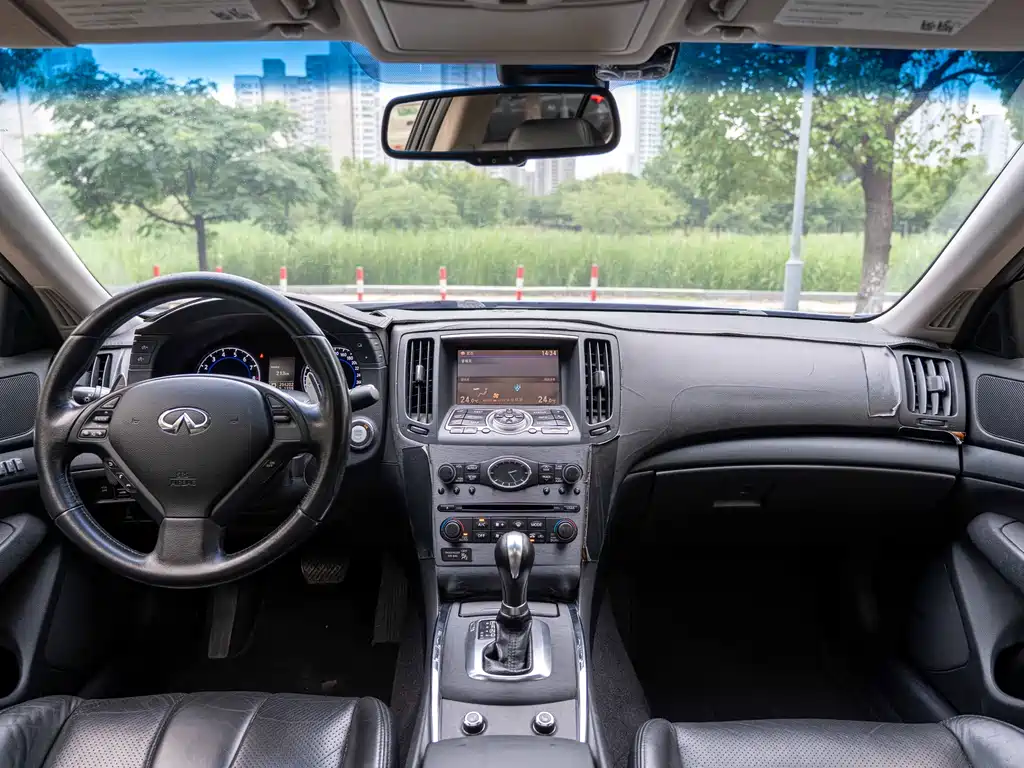 Infiniti G Series G37 Sedan