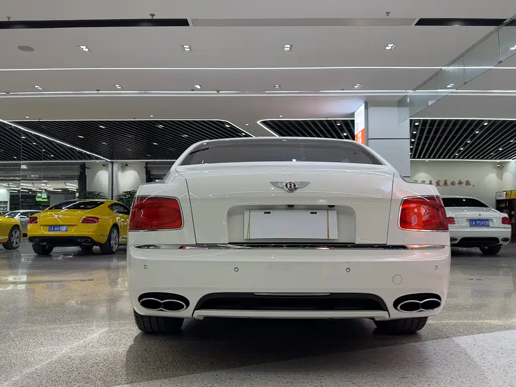 Flying Spur 4.0 T V8 Distinguished