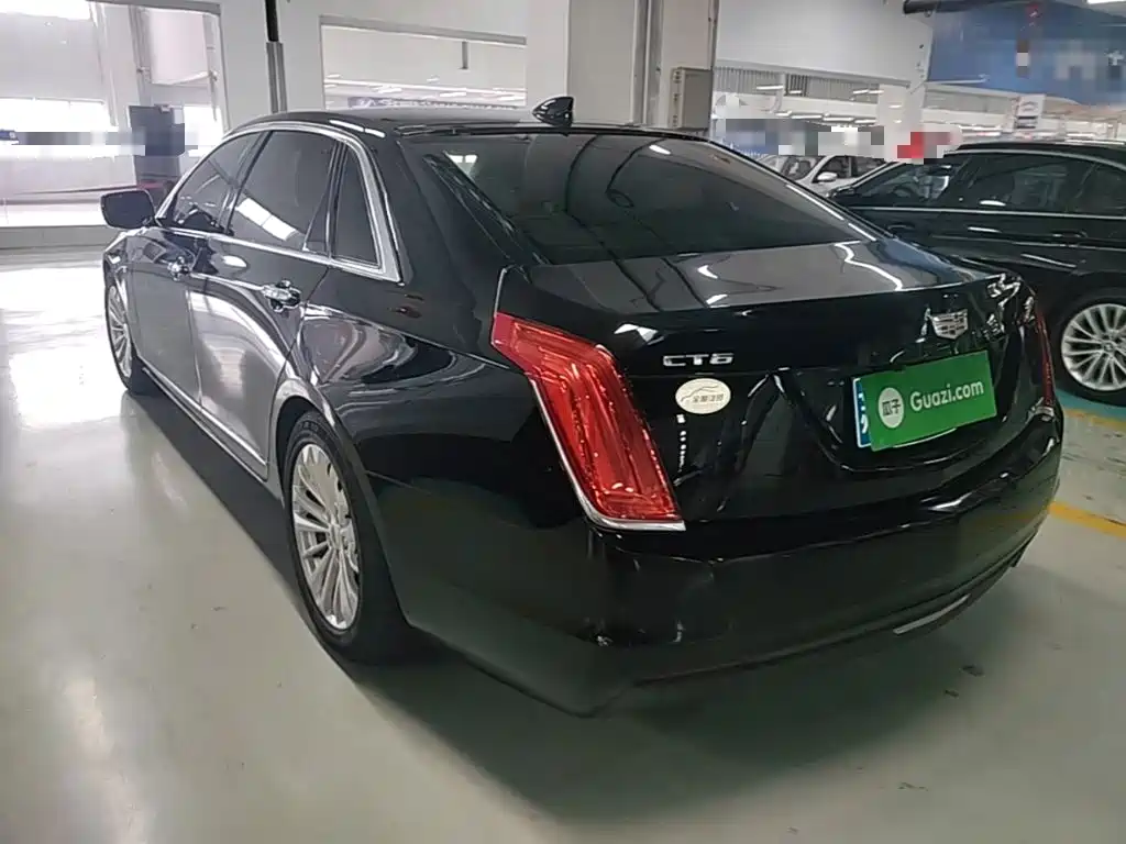 Cadillac CT6 28 T Fashion