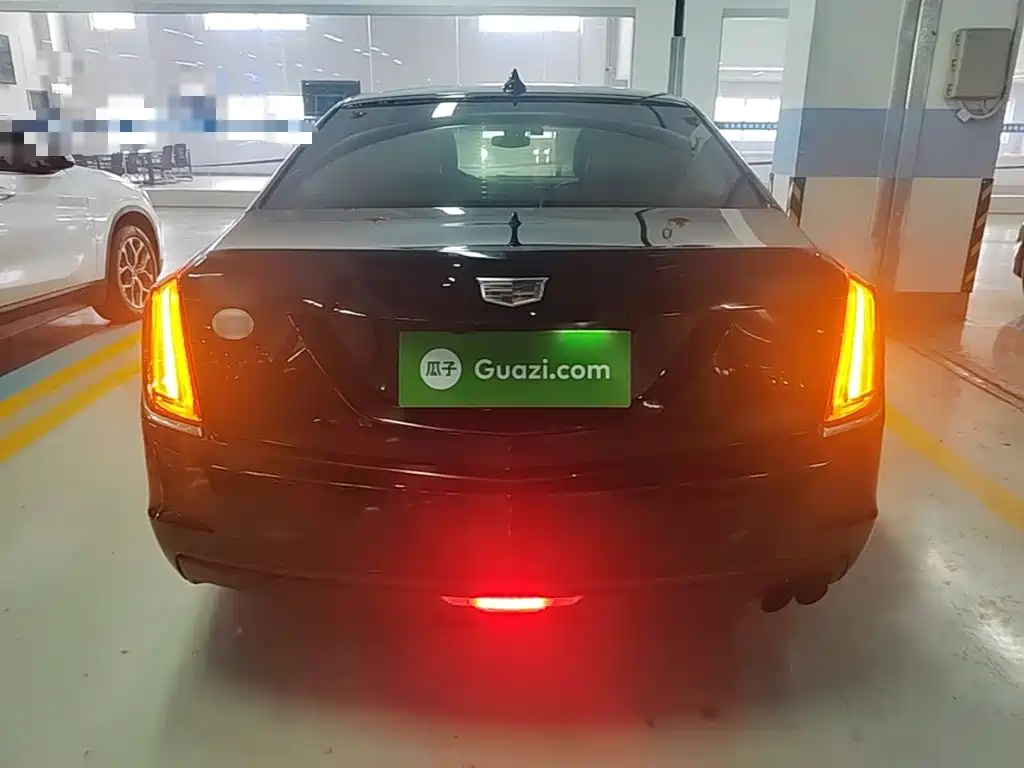Cadillac CT6 28 T Fashion