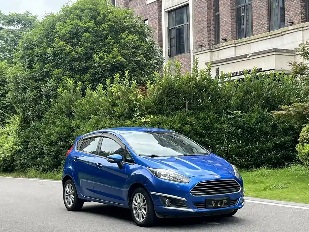 Fiesta Hatchback 1.5 L Auto Fashion