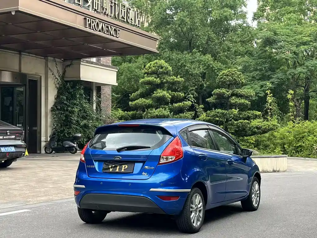 Fiesta Hatchback 1.5 L Auto Fashion