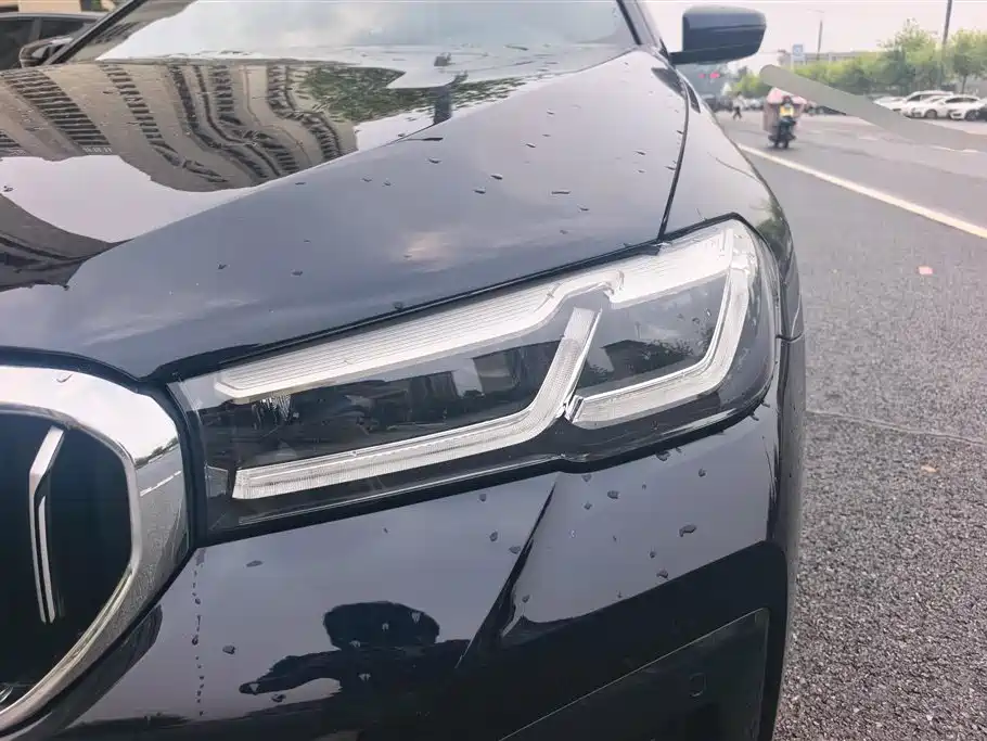 BMW 5 Series (Import) Facelift II 525 i M Sport Package