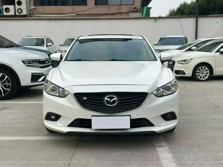 Mazda Atenza 2.0 L Blue Sky Luxury