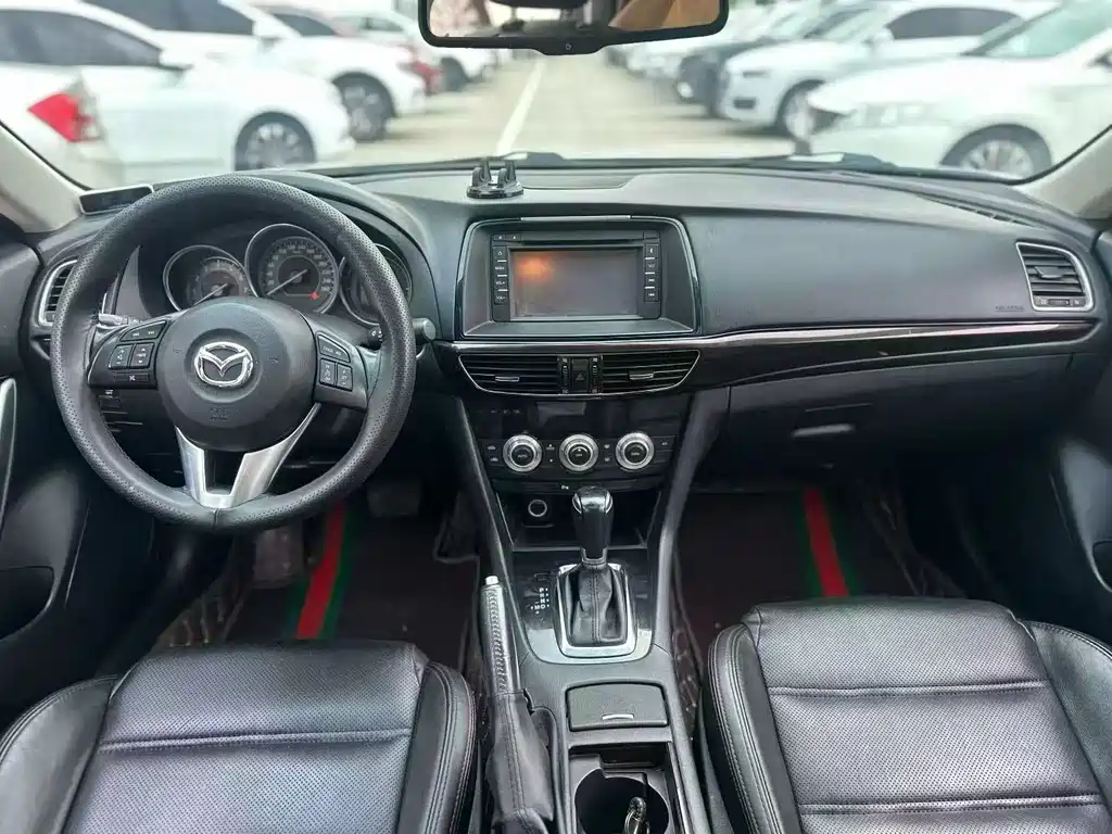 Atenza 2.0 L Blue Sky Luxury