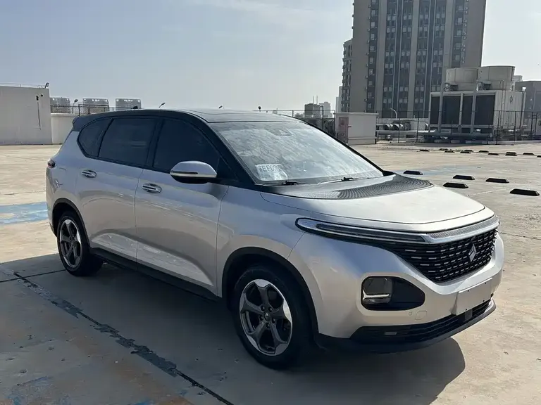 Baojun RM-5 1.5 T CVT 24 Hours Online Distinguished 6-seat