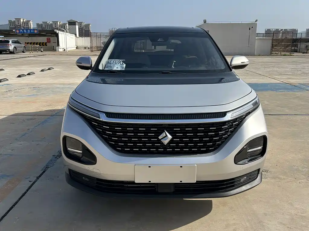 Baojun RM-5 1.5 T CVT 24 Hours Online Distinguished 6-seat