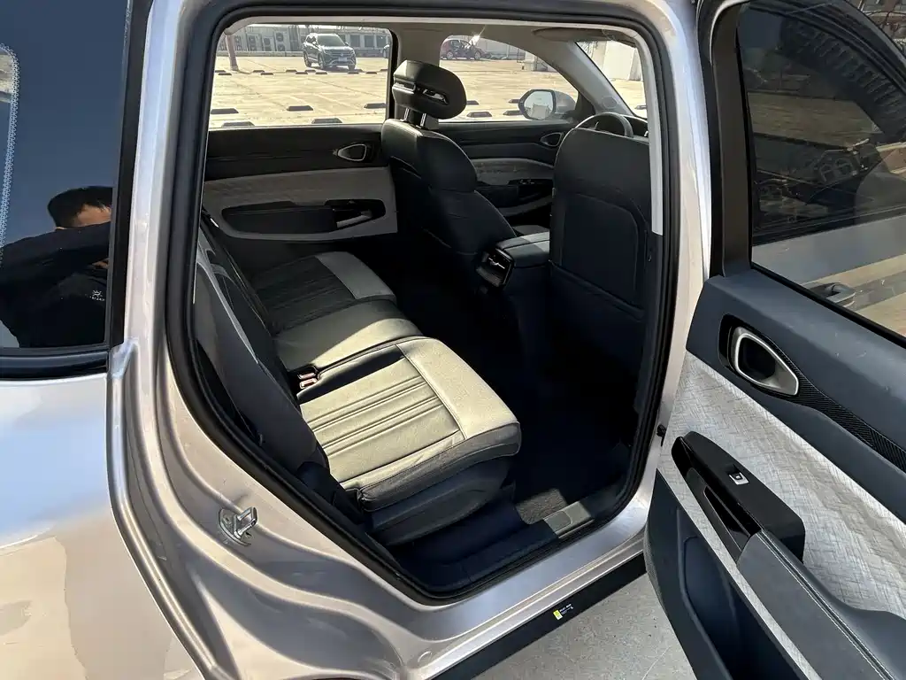 Baojun RM-5 1.5 T CVT 24 Hours Online Distinguished 6-seat