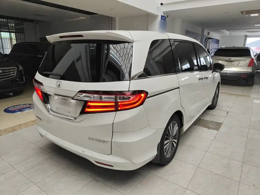 Odyssey 2.4 L Premium