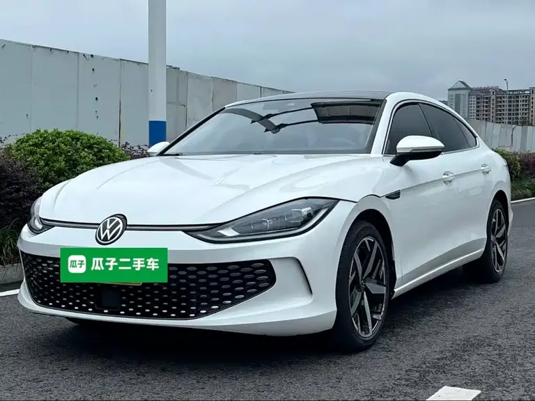 Volkswagen Lamando Lamando L 280 TSI DSG Spicy Cool