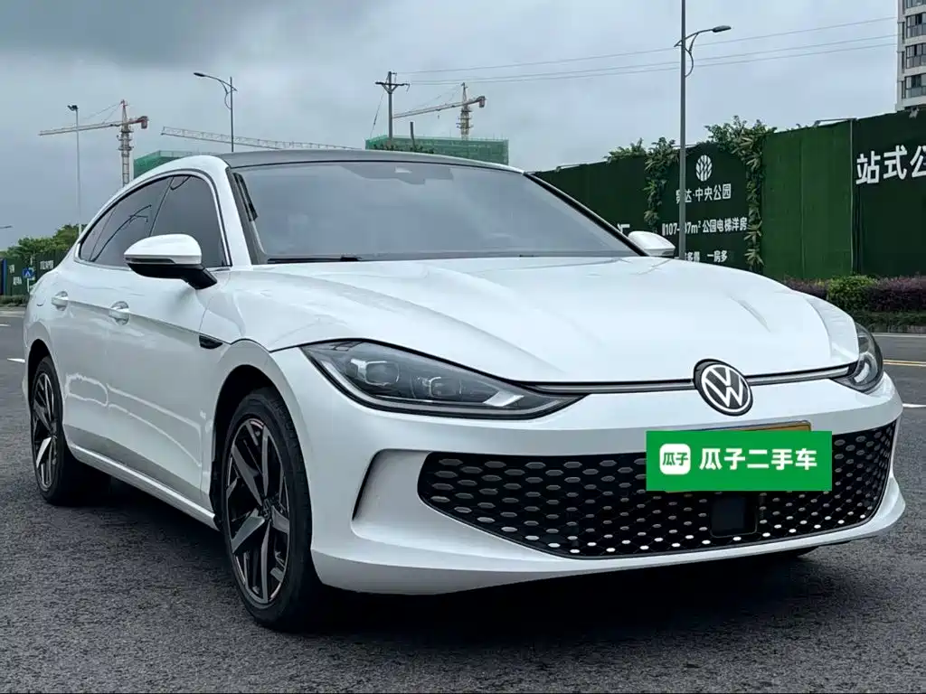 Lamando Lamando L 280 TSI DSG Spicy Cool