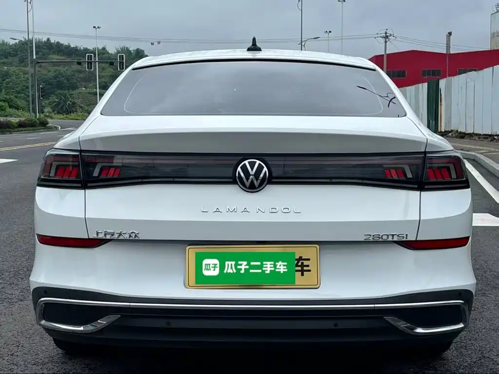 Lamando Lamando L 280 TSI DSG Spicy Cool