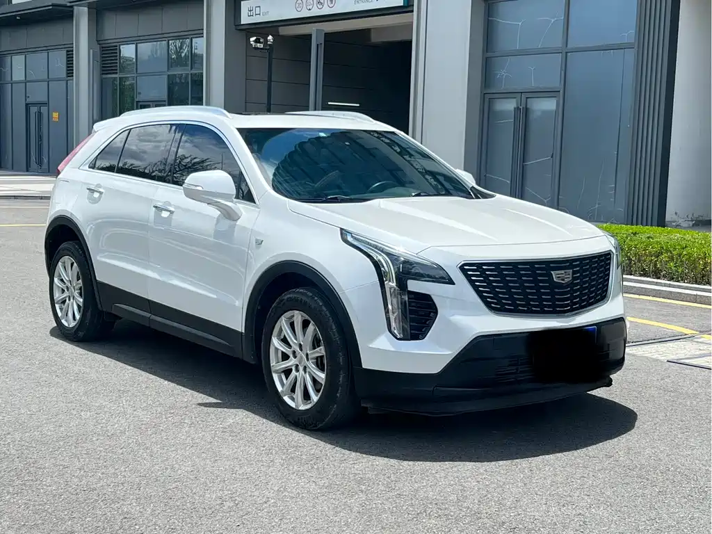 Cadillac XT4 28 T 2 WD Tech