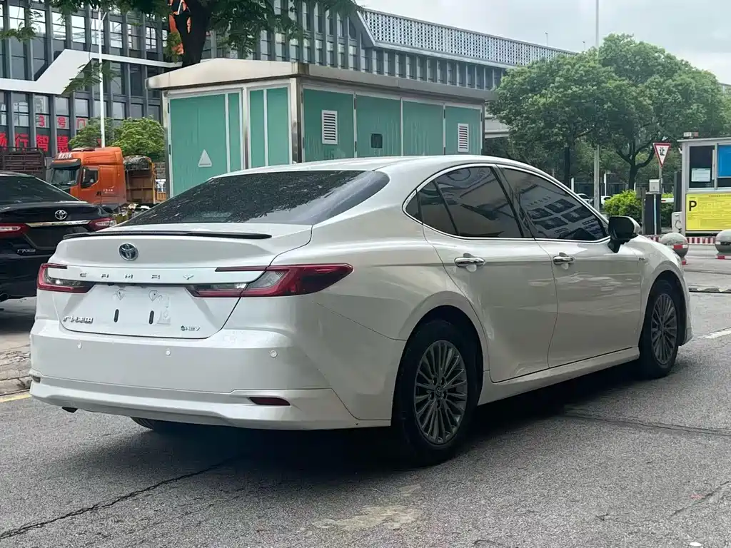 Camry Dual Engine 2.0 HGVP Luxury