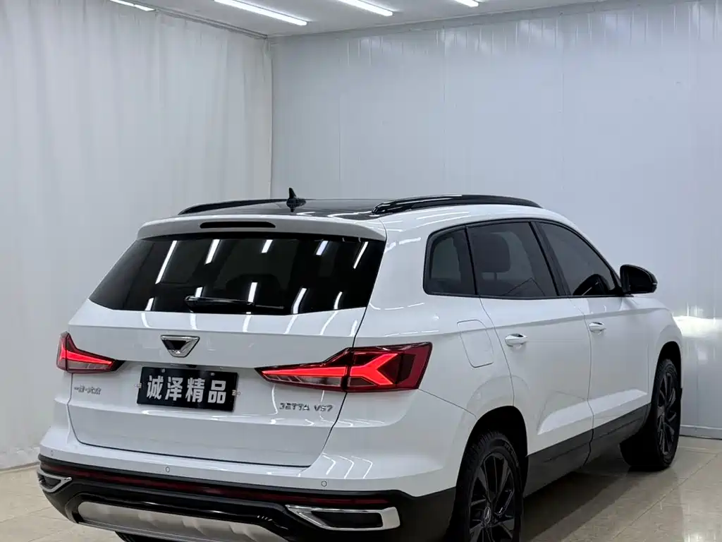 Jetta VS7 Panda 1.4 T Auto Joy Pro