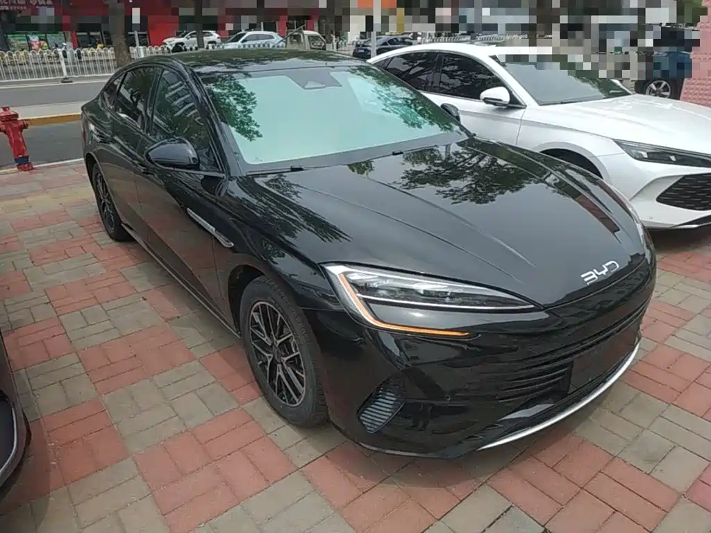 Seal 07 DM-i DM-i 1.5 L 70 km Elite