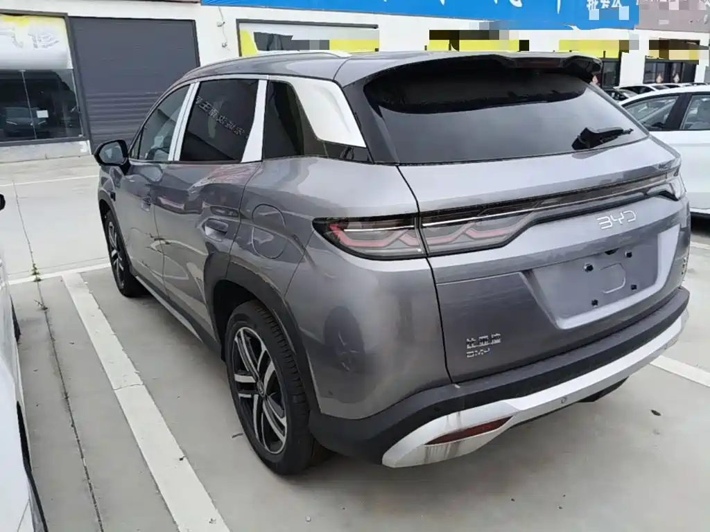 Song L DM-i 130 KM Transcend