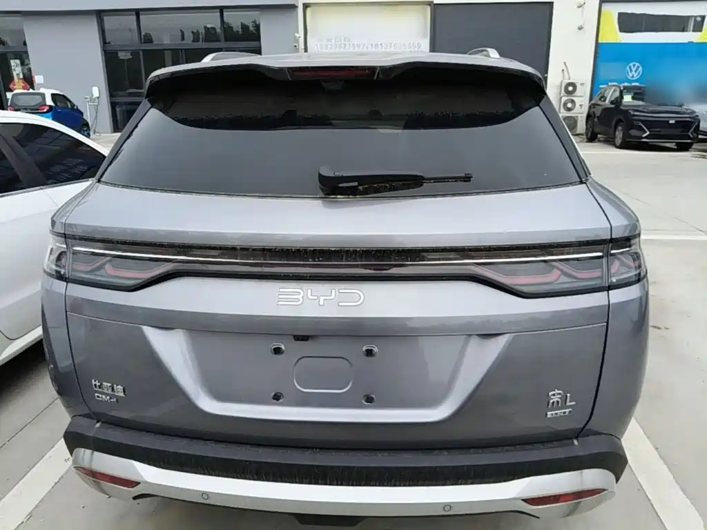 Song L DM-i 130 KM Transcend