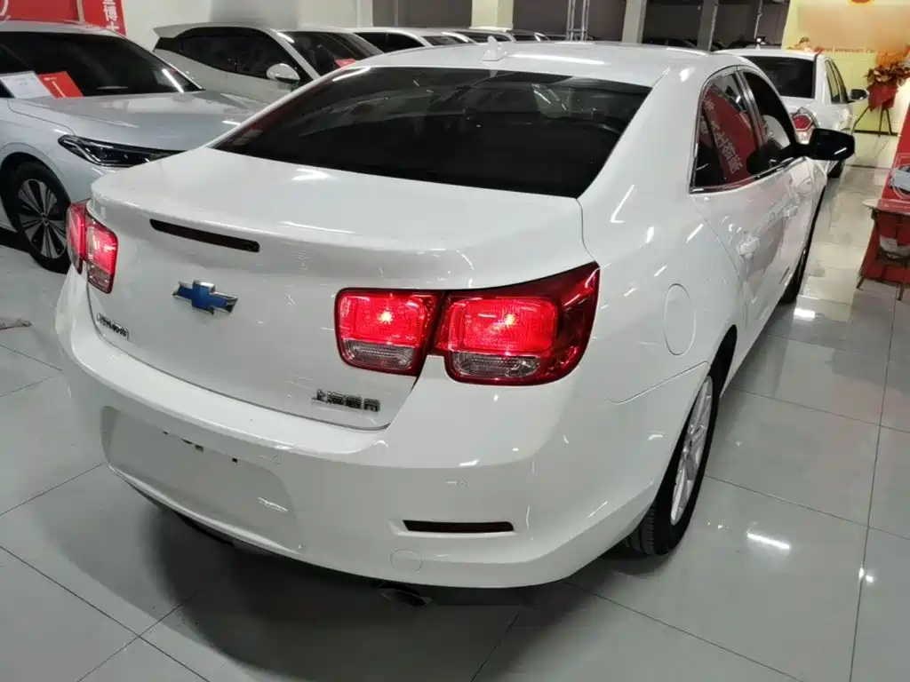 Malibu 2.0 L Auto Luxury