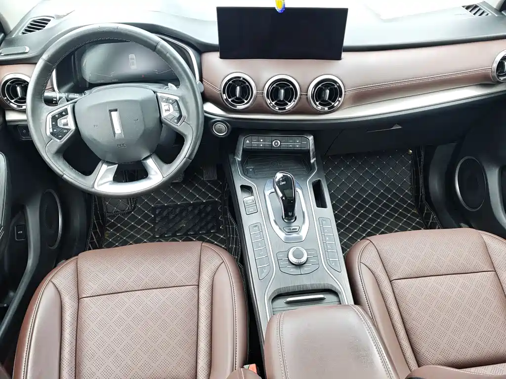 WEY VV6 2.0 T 2 WD Smart Joy +