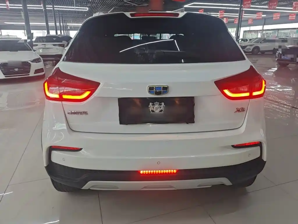 Vision X3 远景X3 2019款 升级版 1.5 L 手动精英型