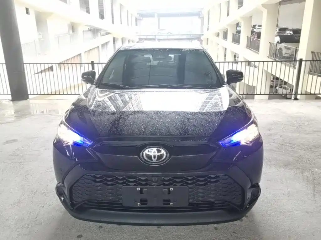 Frontlander 2.0 L CVT Leading