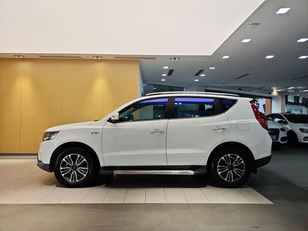 Vision X6 1.3 T CVT Flagship