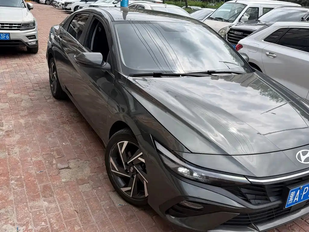 Elantra 1.5 L CVT GLX Elite