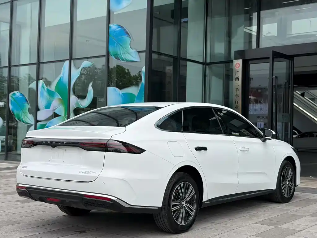 Galaxy Xingyao 6 125 km Explorer +