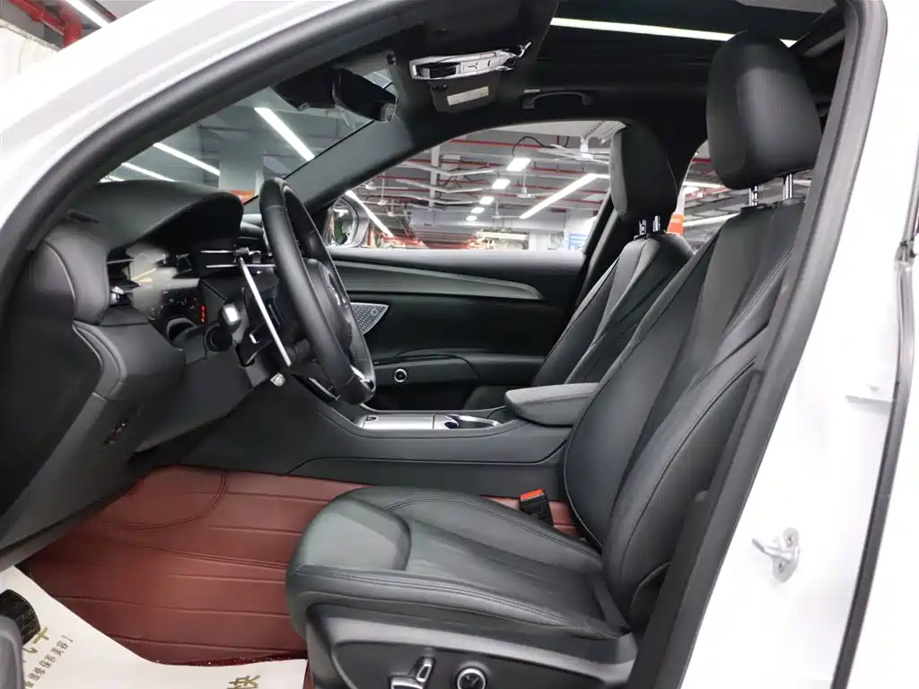 Grecale 2.0 T GT