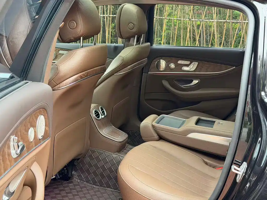 Mercedes-Benz E-Class Facelift E 300 L Luxury