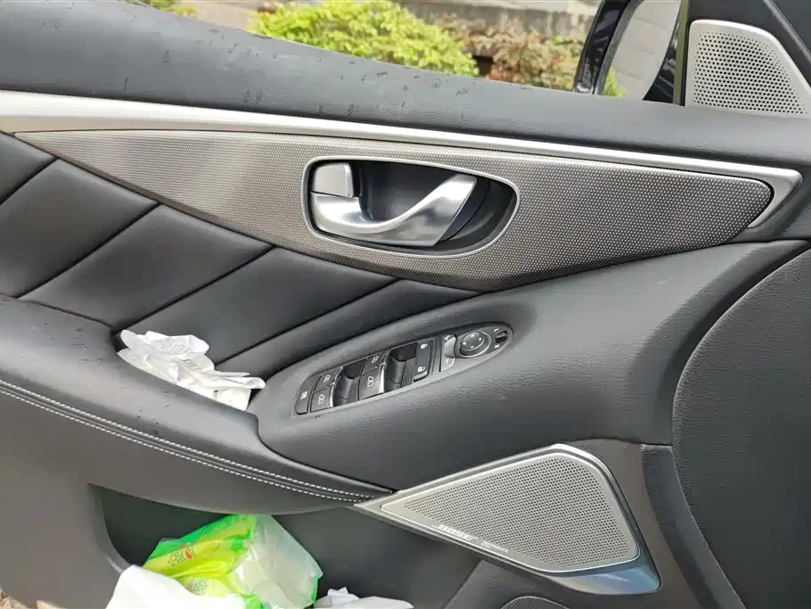 Infiniti Q50 L 2.0 T Progressive Enjoyment CN-VI