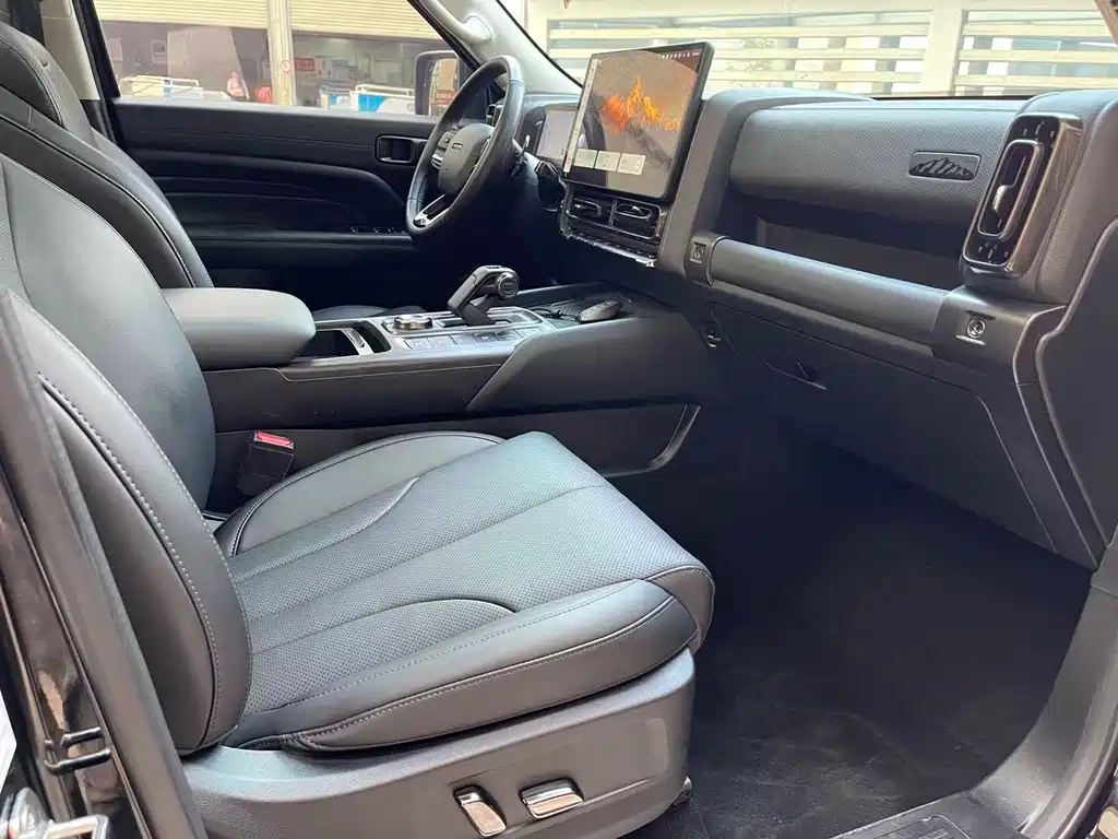 Haval H9 2.4 T Diesel 4 WD Extreme Realm