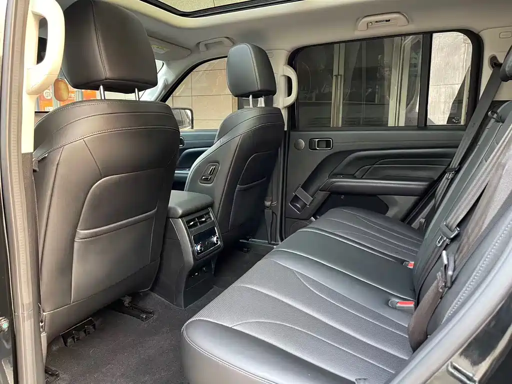 Haval H9 2.4 T Diesel 4 WD Extreme Realm