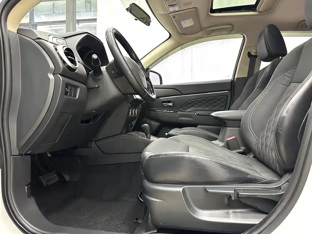 ASX 2.0 L CVT Smart Leading