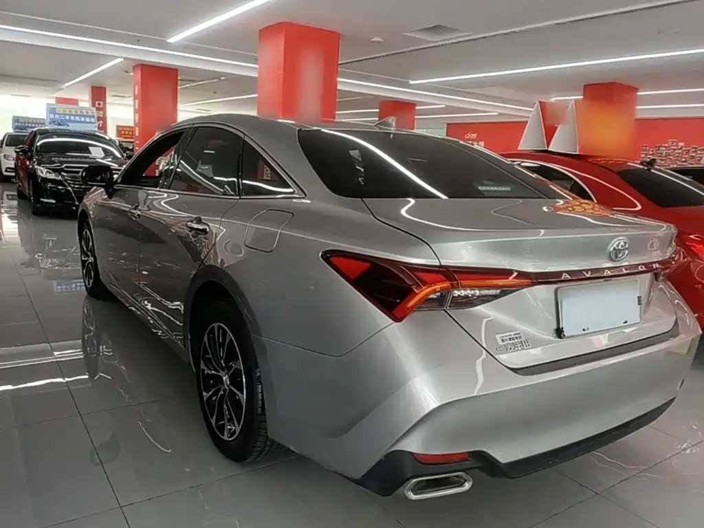 Avalon 2.0 L Luxury