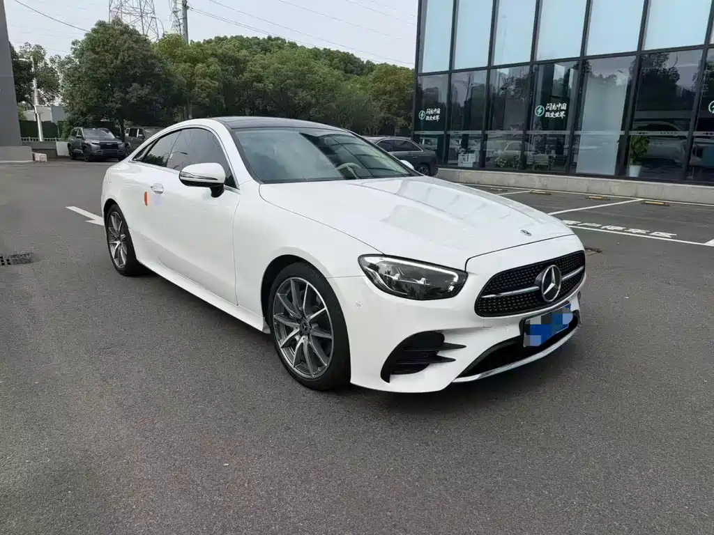 Mercedes-Benz E-Class (Import) E 260 Coupe