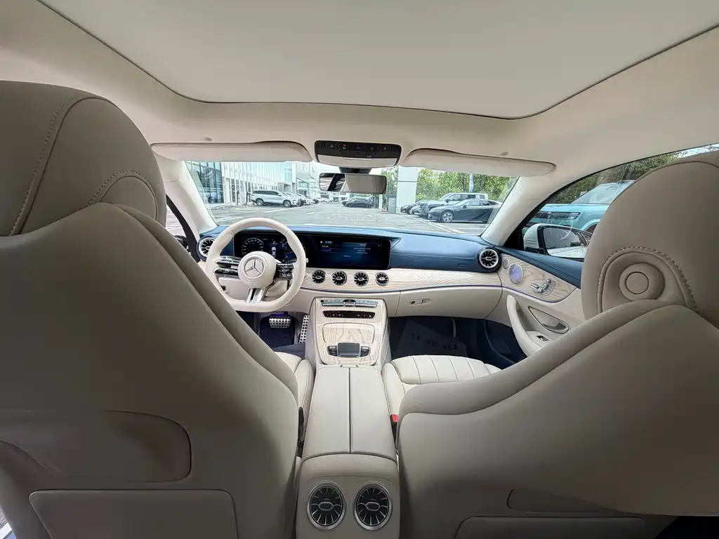 Mercedes-Benz E-Class (Import) E 260 Coupe