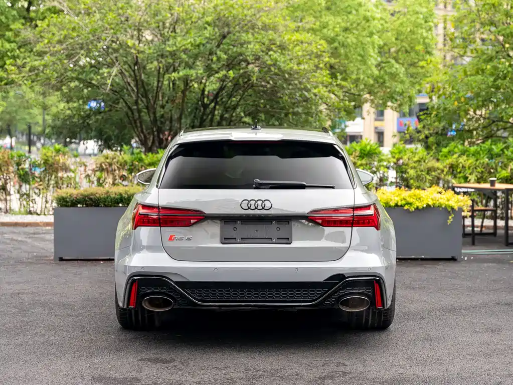 Audi RS 6 RS 6 4.0 T Avant