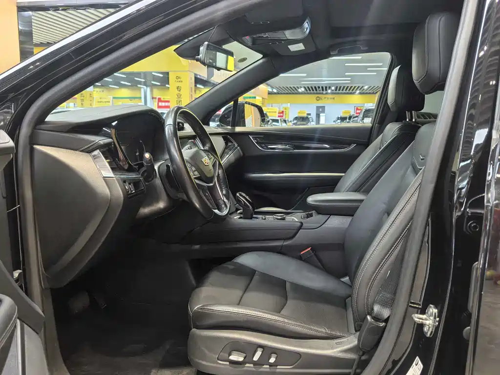 Cadillac XT5 28 T Luxury