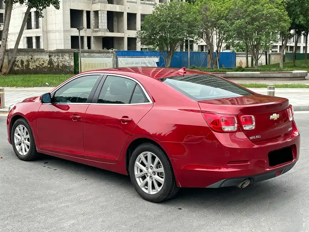 Malibu 2.0 L Auto Luxury