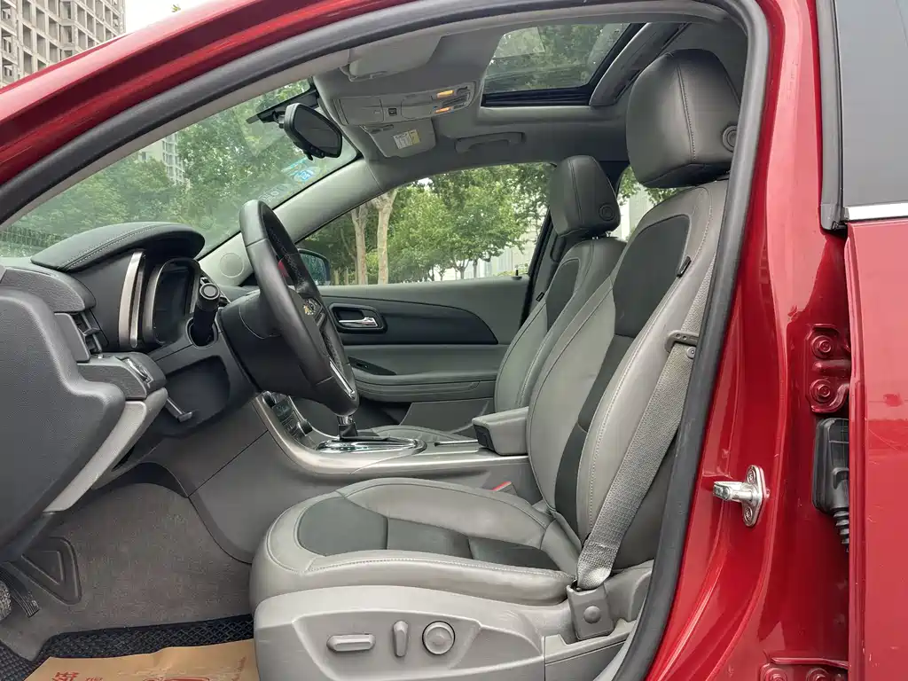 Malibu 2.0 L Auto Luxury