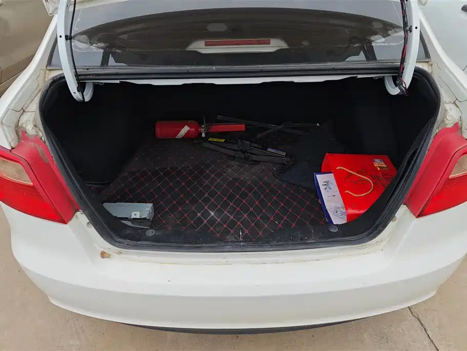 Yuexiang V3 1.4 L Manual Bliss CN-IV