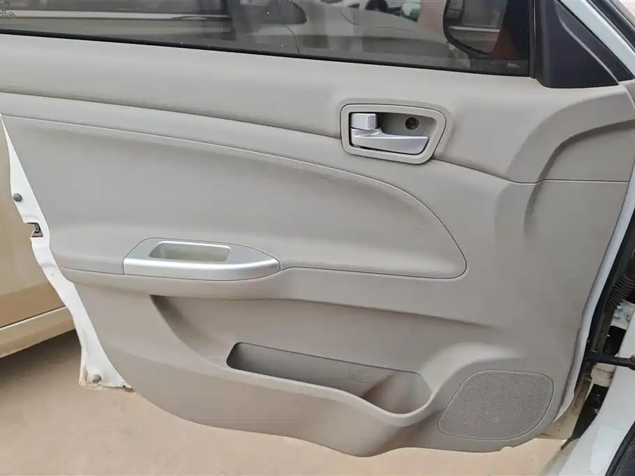 Yuexiang V3 1.4 L Manual Bliss CN-IV