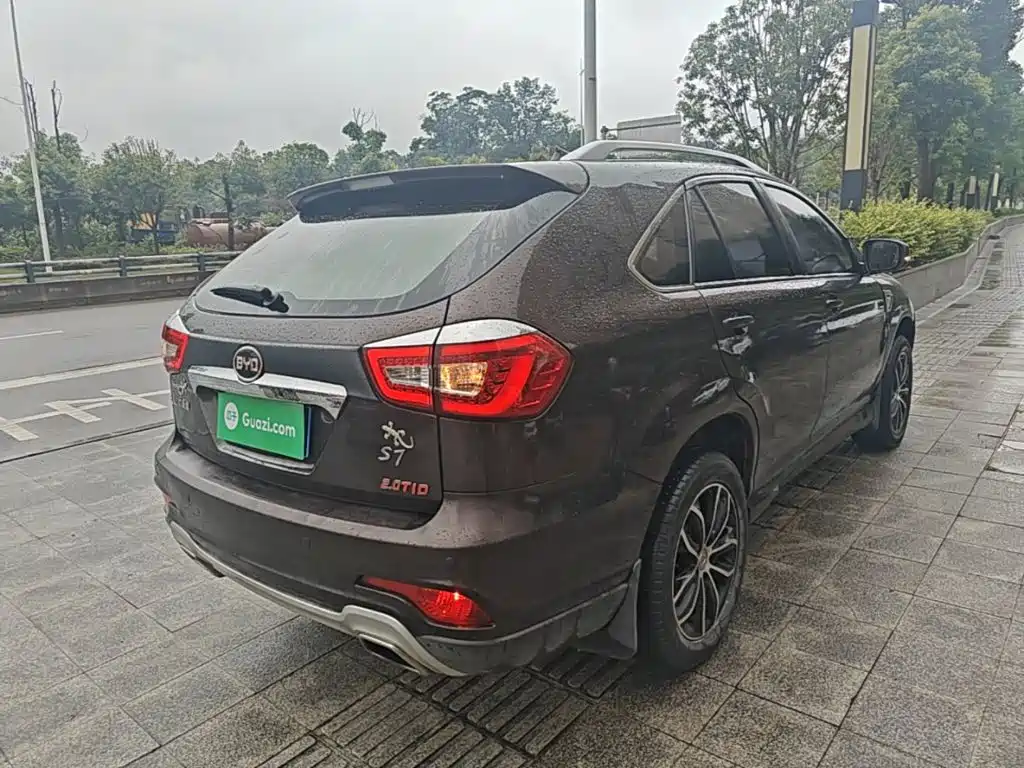BYD S7 2.0 T Auto Flagship