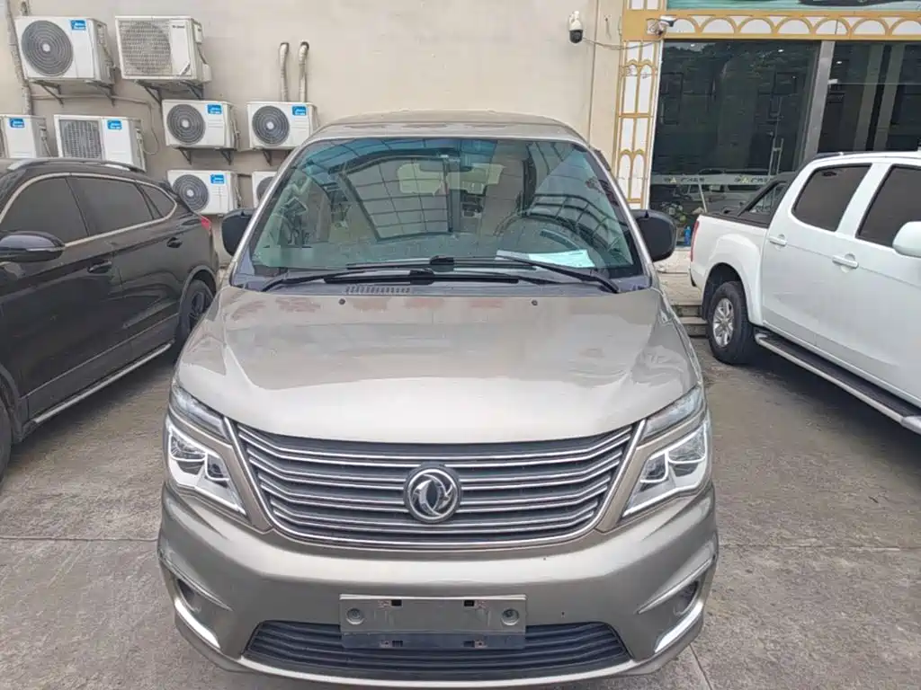 Lingzhi 菱智 2019款 M5 1.6 L 特供版 7座