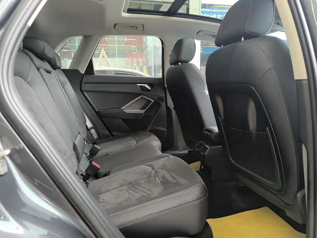 Audi Q3 35 TFSI Progressive Dynamic (1.5 T)